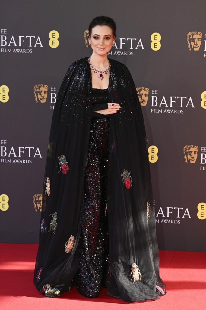 Andreeea Cristea в черна рокля на наградите BAFTA 2024